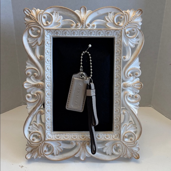 Jewelry Displays HAND CRAFTED Oval, Square, Oblong Rectangle White, Gold, Bronze - Picture 5 of 5